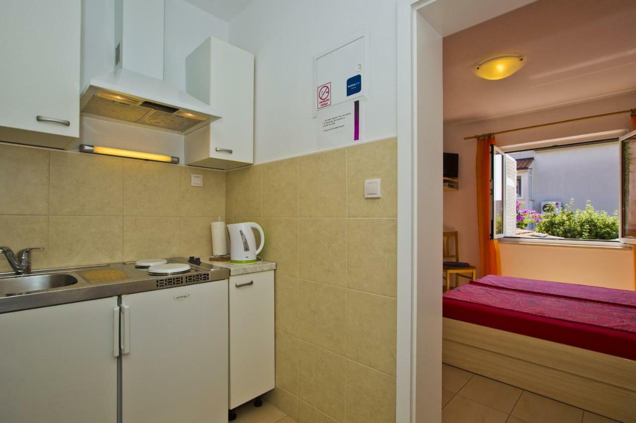 Apartments Hruban Hvar Town Bagian luar foto