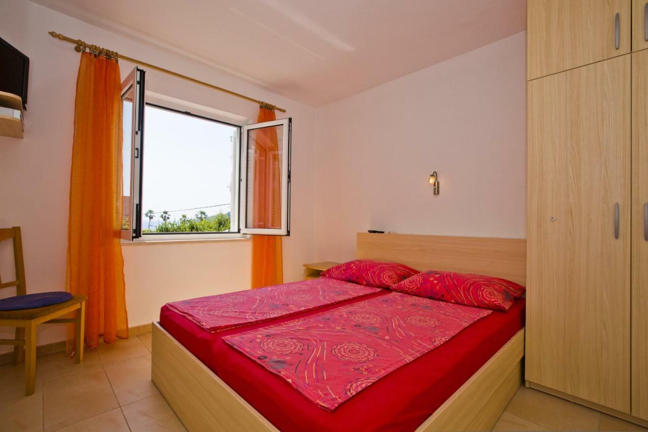 Apartments Hruban Hvar Town Bagian luar foto